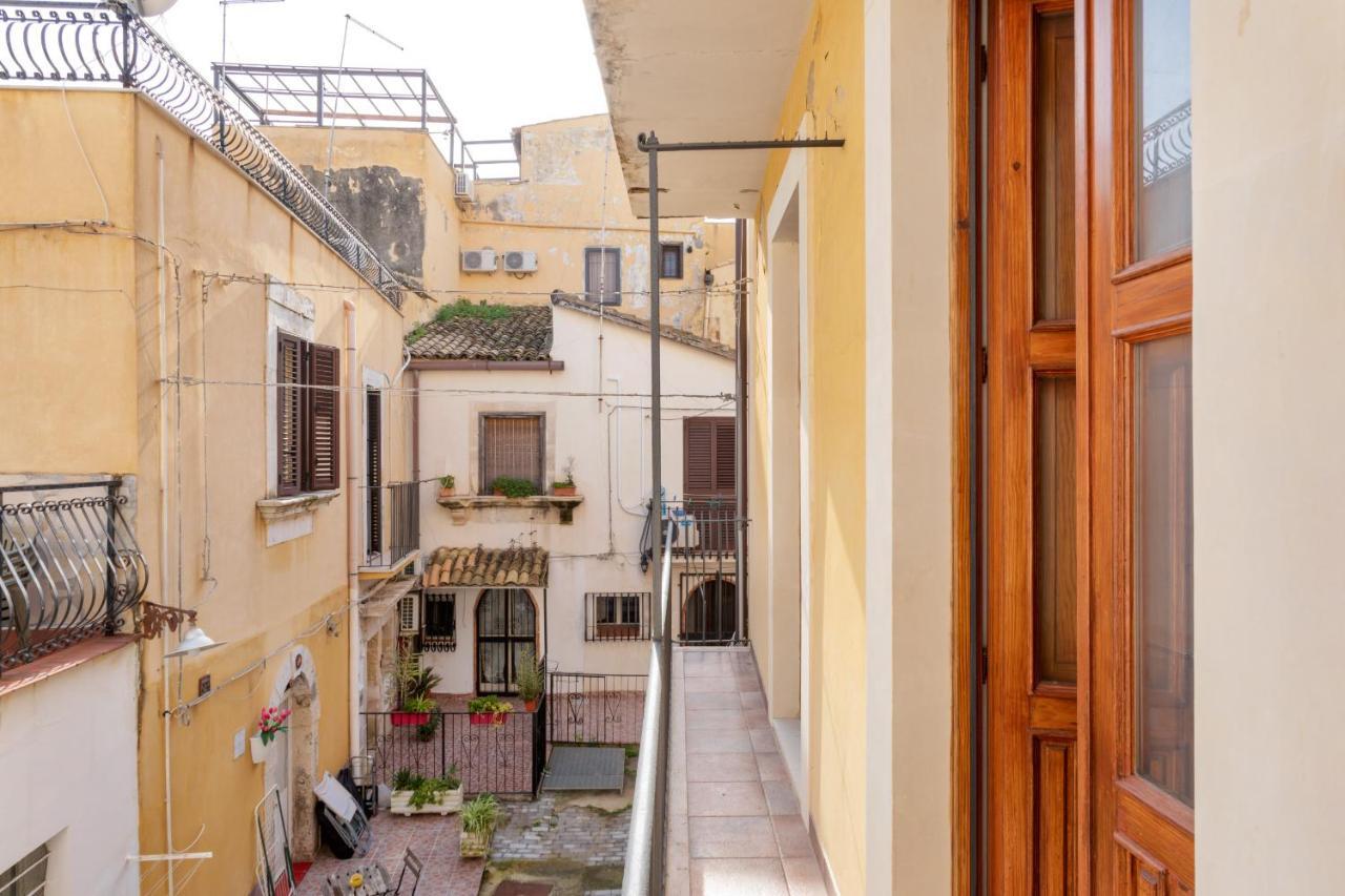 シラクーサAl Vicolo In Ortigia By Wonderful Italyアパートメント エクステリア 写真
